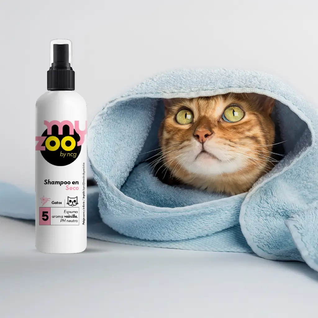 Shampoo en seco MyZoo para gatos 250 cc con espuma de vainilla